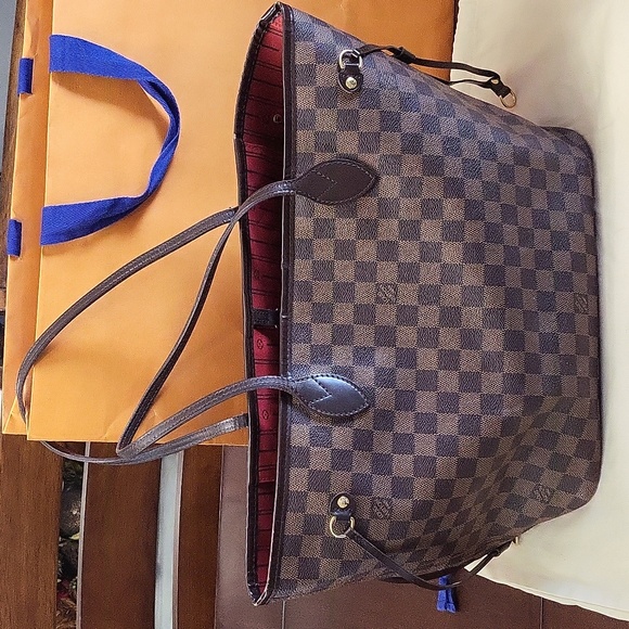 Louis Vuitton Neverfull MM - Picture 2 of 11